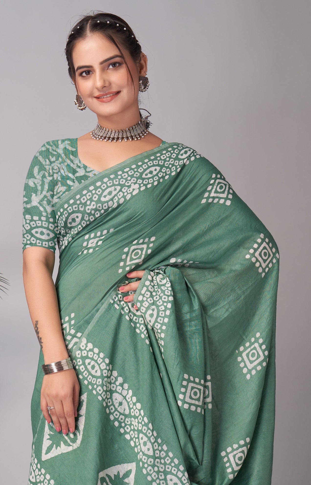 Saree – Soft Cotton Batik Print Box Green - B9